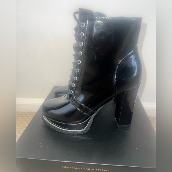 AZALEA WANG Freddie Chunky Lace Up booties SIZE: 8 - Picture 9 of 10
